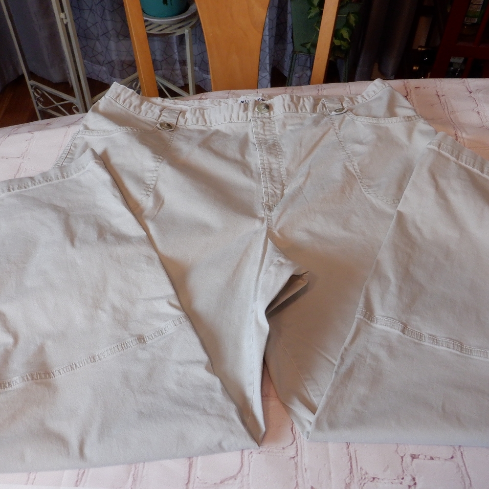 Columbia women's cargo pants 20 short